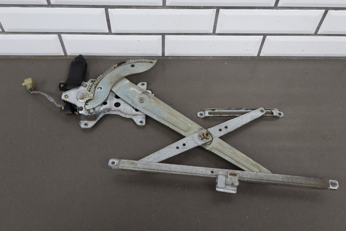 1991-1998 Toyota Land Cruiser Right Front Door Regulator 6980160010 OEM