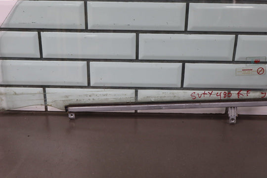 1991 - 1998 Toyota Land Cruiser Right Front Door Window 6811160060