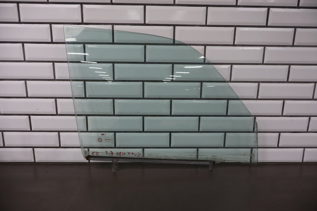 1991 - 1998 Toyota Land Cruiser Right Front Door Window 6811160060