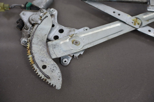 1991 - 1998 Toyota Land Cruiser Right Front Window Regulator 6980160010 OEM