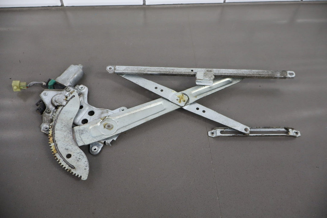 1991 - 1998 Toyota Land Cruiser Right Front Window Regulator 6980160010 OEM