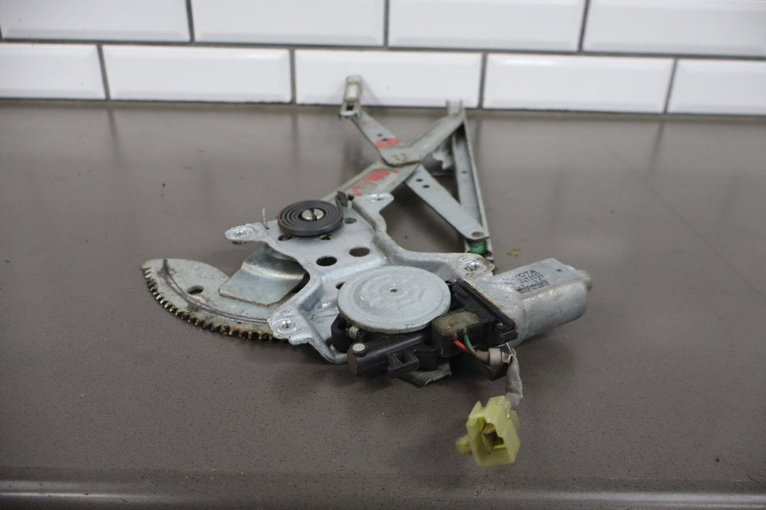 1991 - 1998 Toyota Land Cruiser Right Front Window Regulator 6980160010 OEM