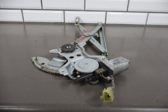 1991 - 1998 Toyota Land Cruiser Right Front Window Regulator 6980160010 OEM