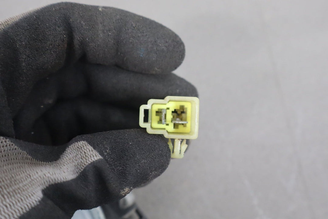 1991 - 1998 Toyota Land Cruiser Right Front Window Regulator 6980160010 OEM