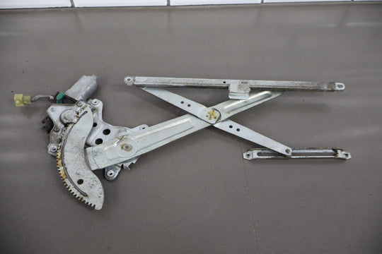 1991 - 1998 Toyota Land Cruiser Right Front Window Regulator 6980160010 OEM