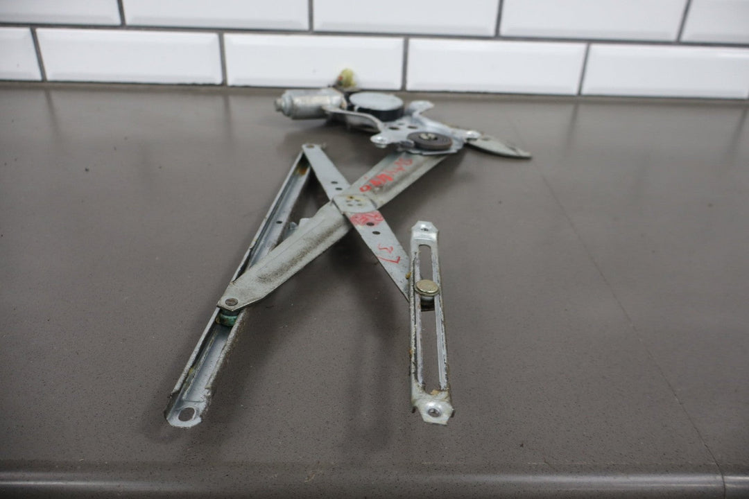 1991 - 1998 Toyota Land Cruiser Right Front Window Regulator 6980160010 OEM