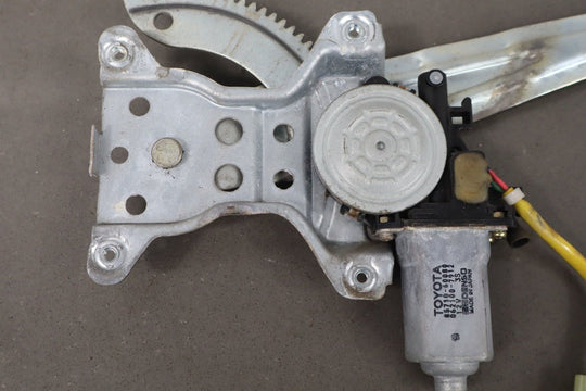 1991 - 1998 Toyota Land Cruiser Right Rear Window Regulator 6980360010 OEM