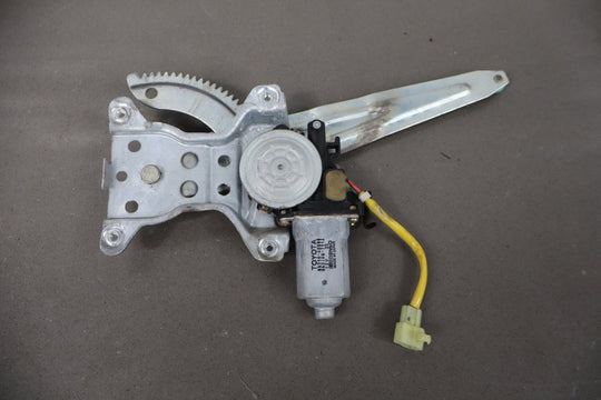 1991 - 1998 Toyota Land Cruiser Right Rear Window Regulator 6980360010 OEM