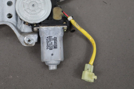 1991 - 1998 Toyota Land Cruiser Right Rear Window Regulator 6980360010 OEM