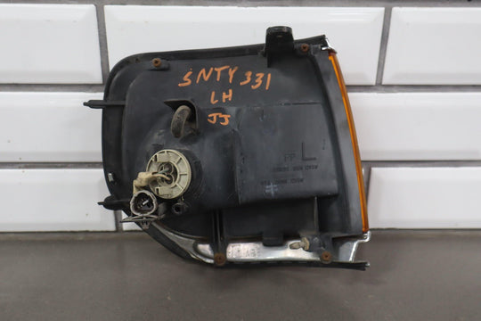 1991 - 1998 Toyota LandCruiser Left Driver Fender Mounted Turn Signal Light