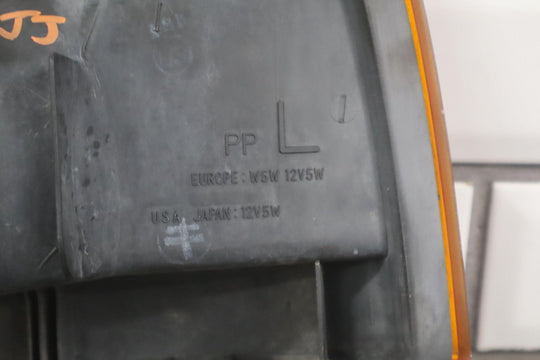 1991 - 1998 Toyota LandCruiser Left Driver Fender Mounted Turn Signal Light