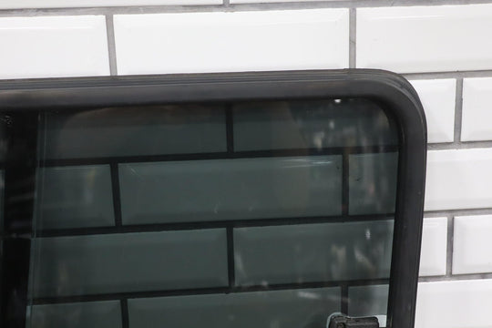 1991 - 92 Toyota LandCruiser Rear Left Sliding Quarter Glass Window W/Latch&Seal