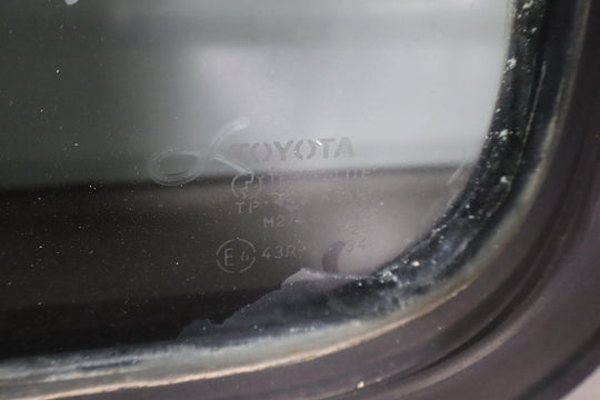 1991 - 92 Toyota LandCruiser Rear Left Sliding Quarter Glass Window W/Latch&Seal