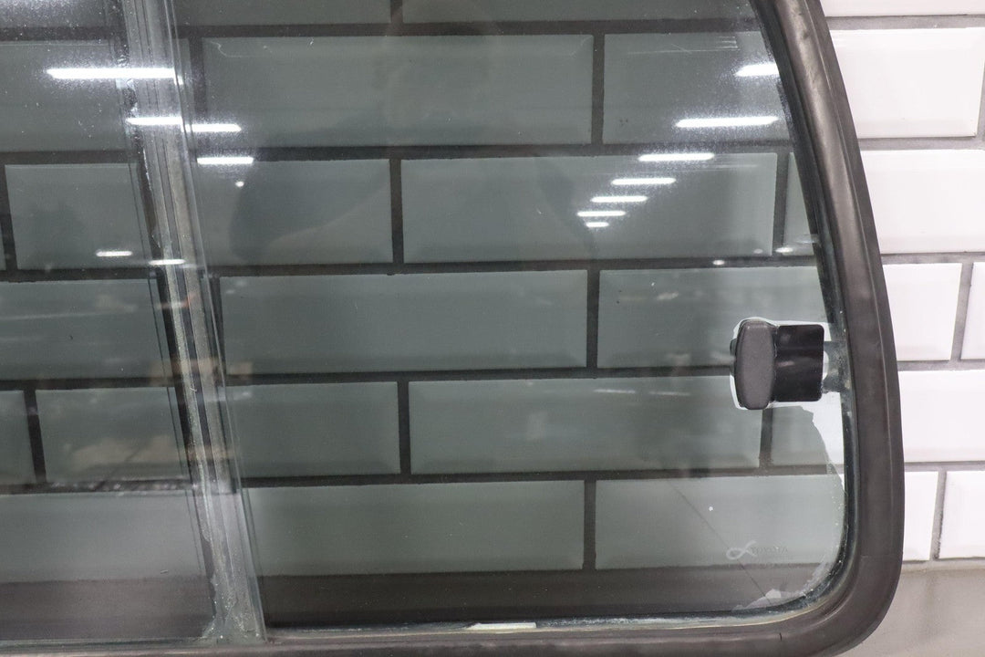 1991 - 92 Toyota LandCruiser Rear Left Sliding Quarter Glass Window W/Latch&Seal