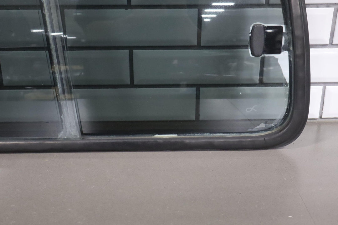 1991 - 92 Toyota LandCruiser Rear Left Sliding Quarter Glass Window W/Latch&Seal