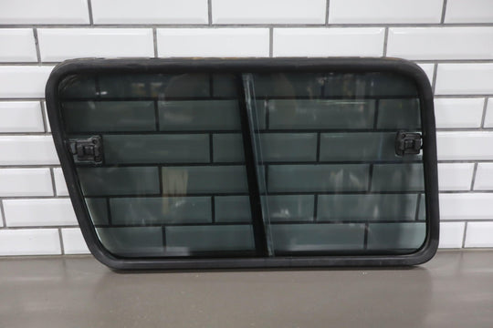 1991 - 92 Toyota LandCruiser Rear Right Sliding Quarter Glass Window W/Latch&Seal