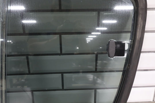 1991 - 92 Toyota LandCruiser Rear Right Sliding Quarter Glass Window W/Latch&Seal