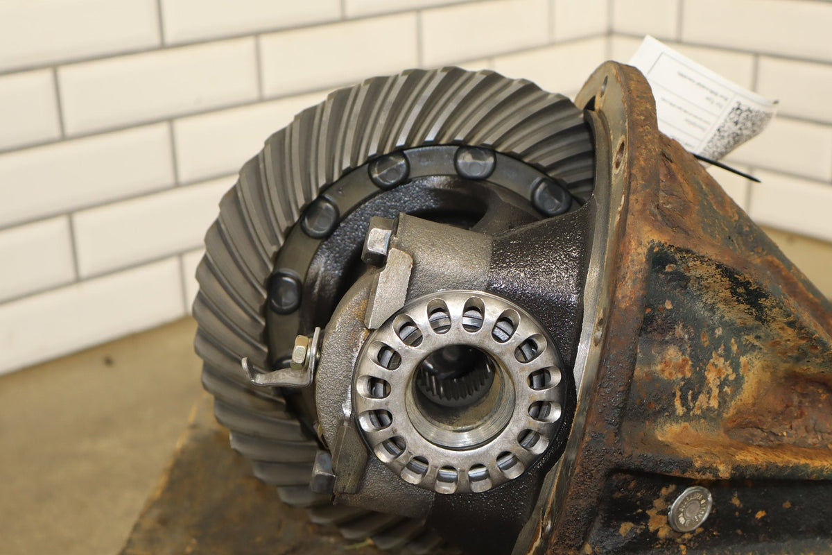 1991-97 Toyota Land Cruiser Rear Open Differential 3rd Member OEM