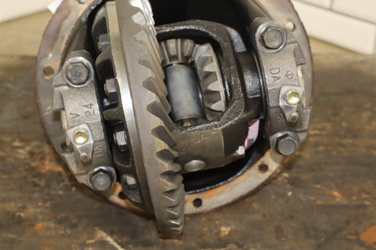 1991-97 Toyota Land Cruiser Rear Open Differential 3rd Member OEM