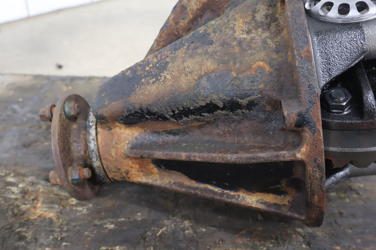 1991-97 Toyota Land Cruiser Rear Open Differential 3rd Member OEM