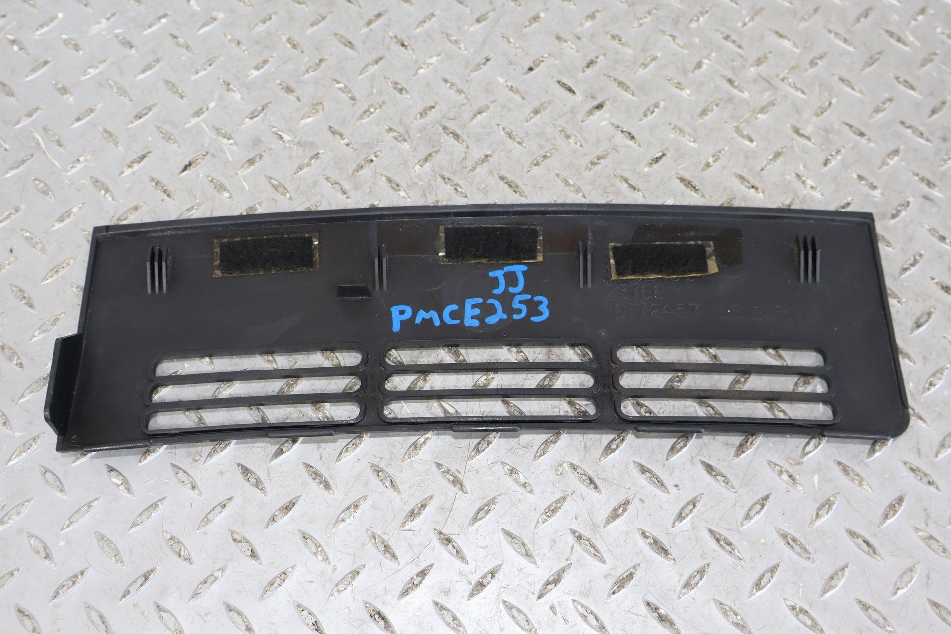 1991 Chevrolet Corvette- Dash Vent