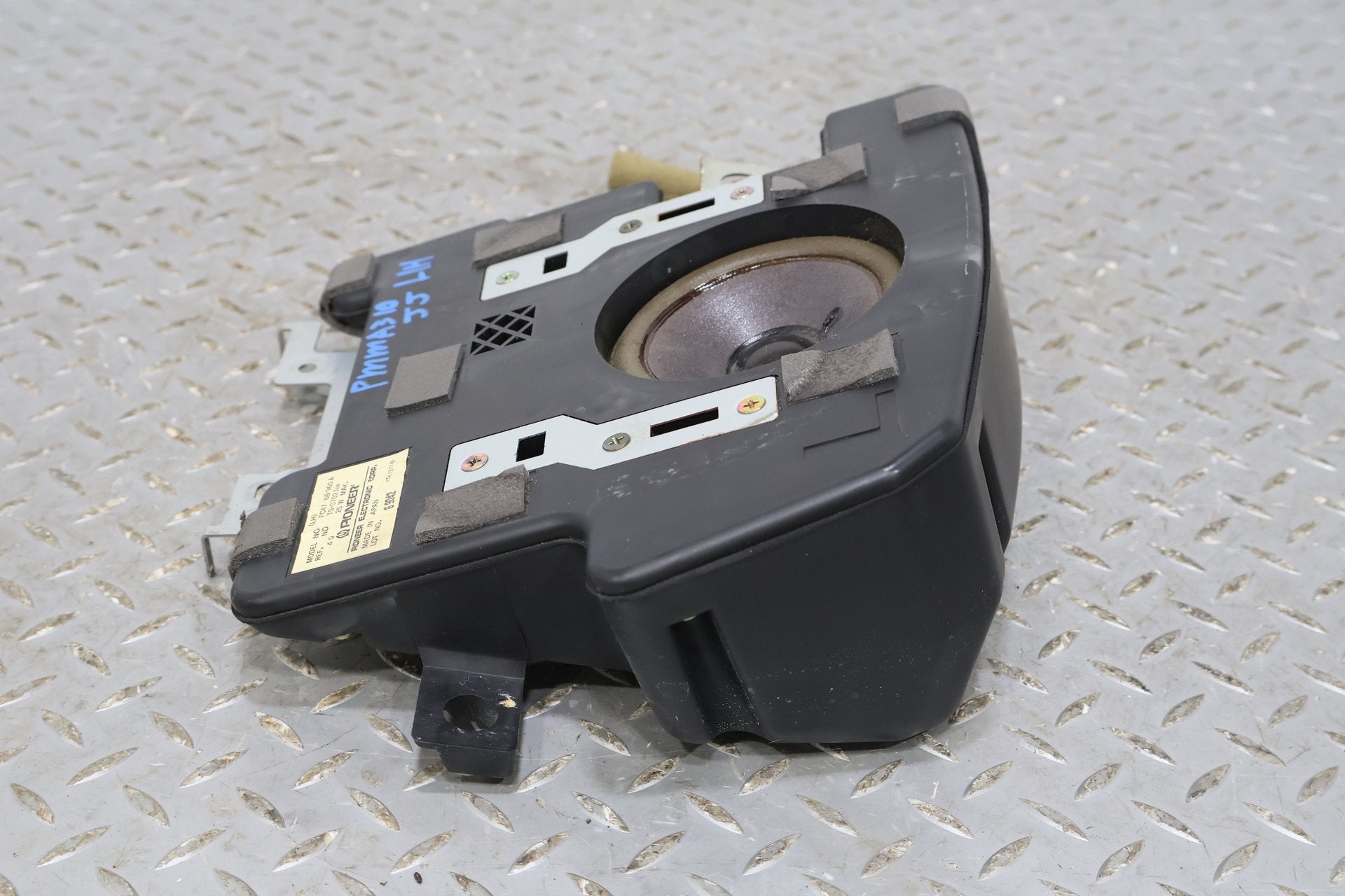 1991 Mazda RX-7- Speakers
