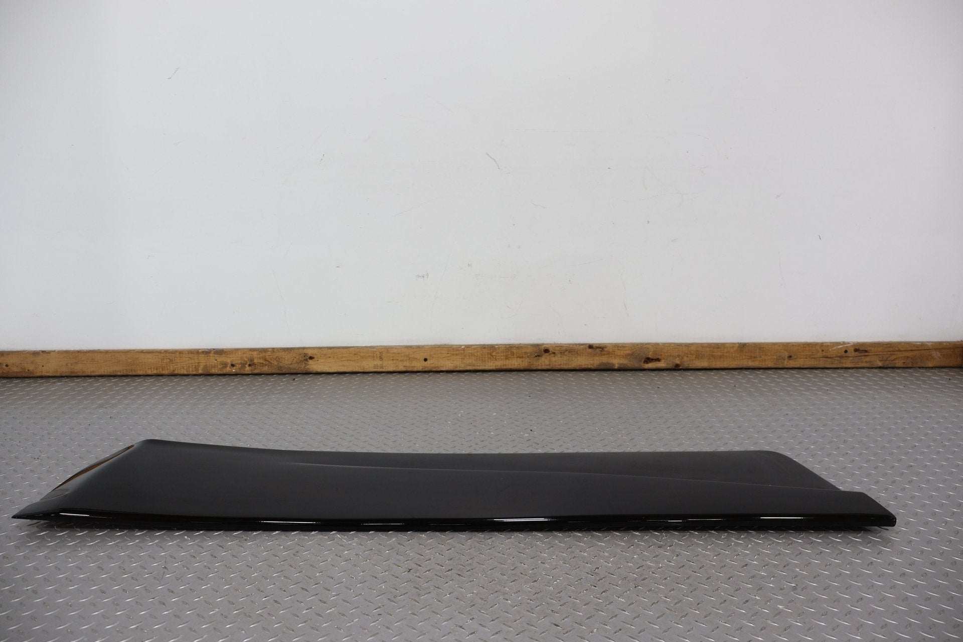 1991 Mitsubishi 3000GT- Right Fender Molding