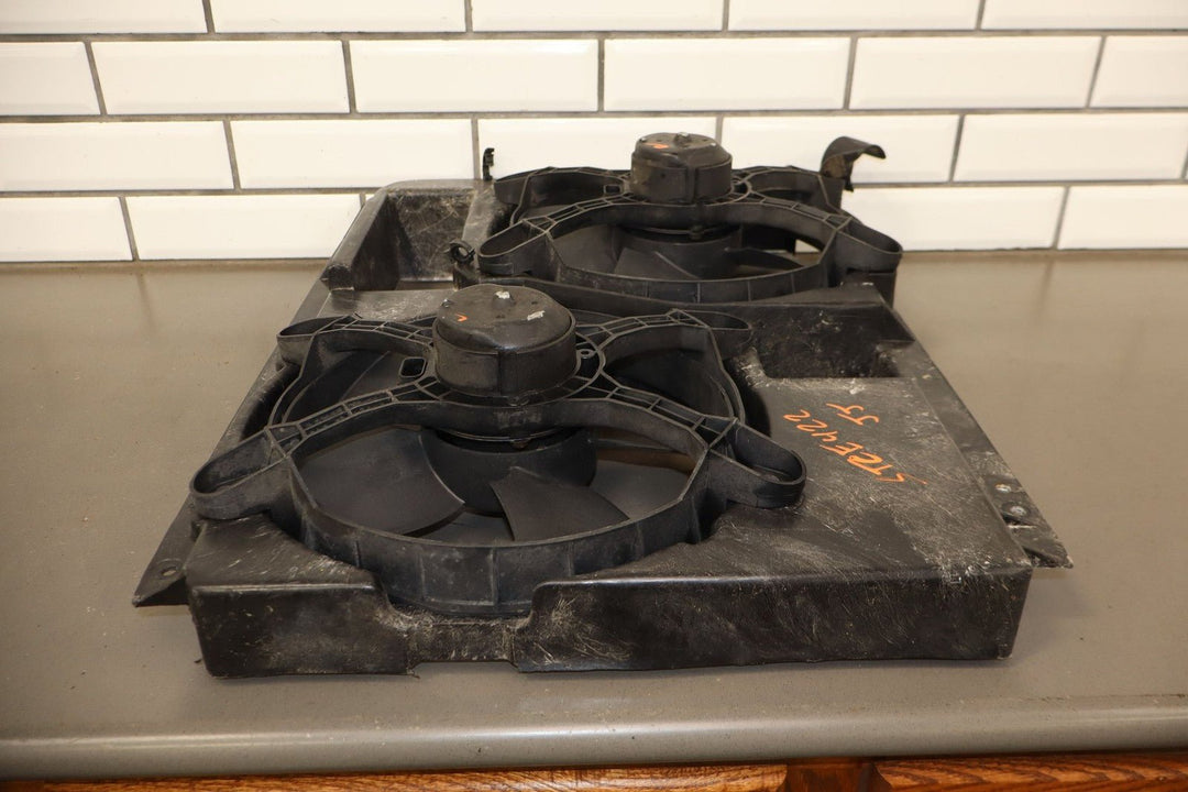 1991â1996 C4 Corvette OEM Dual Radiator Cooling Fan Shroud Assembly