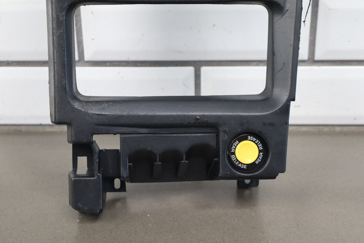 1992-1993 Chevrolet Corvette C4 Automatic Floor Shifter Bezel | Ashtray