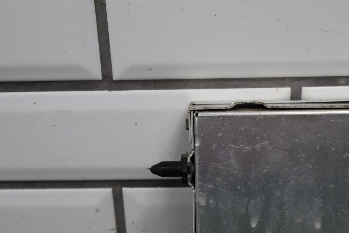 1992-1993 Chevrolet Corvette Chassis Computer 88999216 OEM
