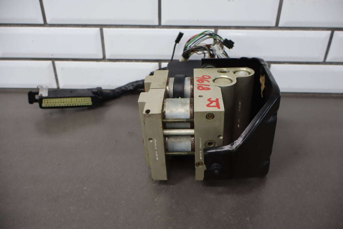1992-1994 Chevrolet Corvette C4- ABS Brake Unit W Module