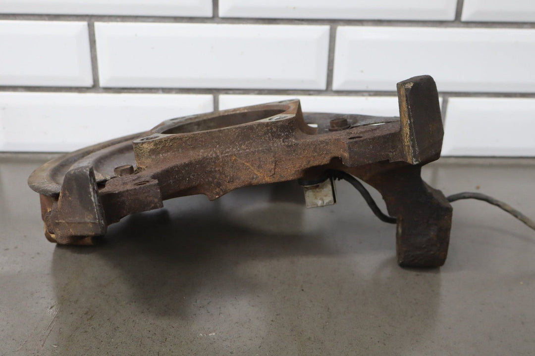 1992 - 1994 Chevrolet Suburban Left Front Spindle 15981178