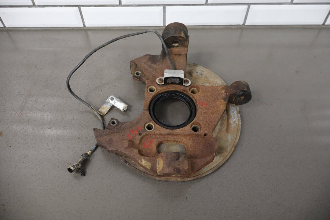 1992 - 1994 Chevrolet Suburban Left Front Spindle 15981178