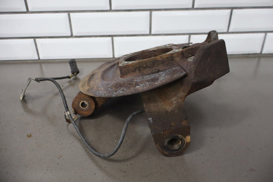 1992 - 1994 Chevrolet Suburban Right Front Spindle 15981178