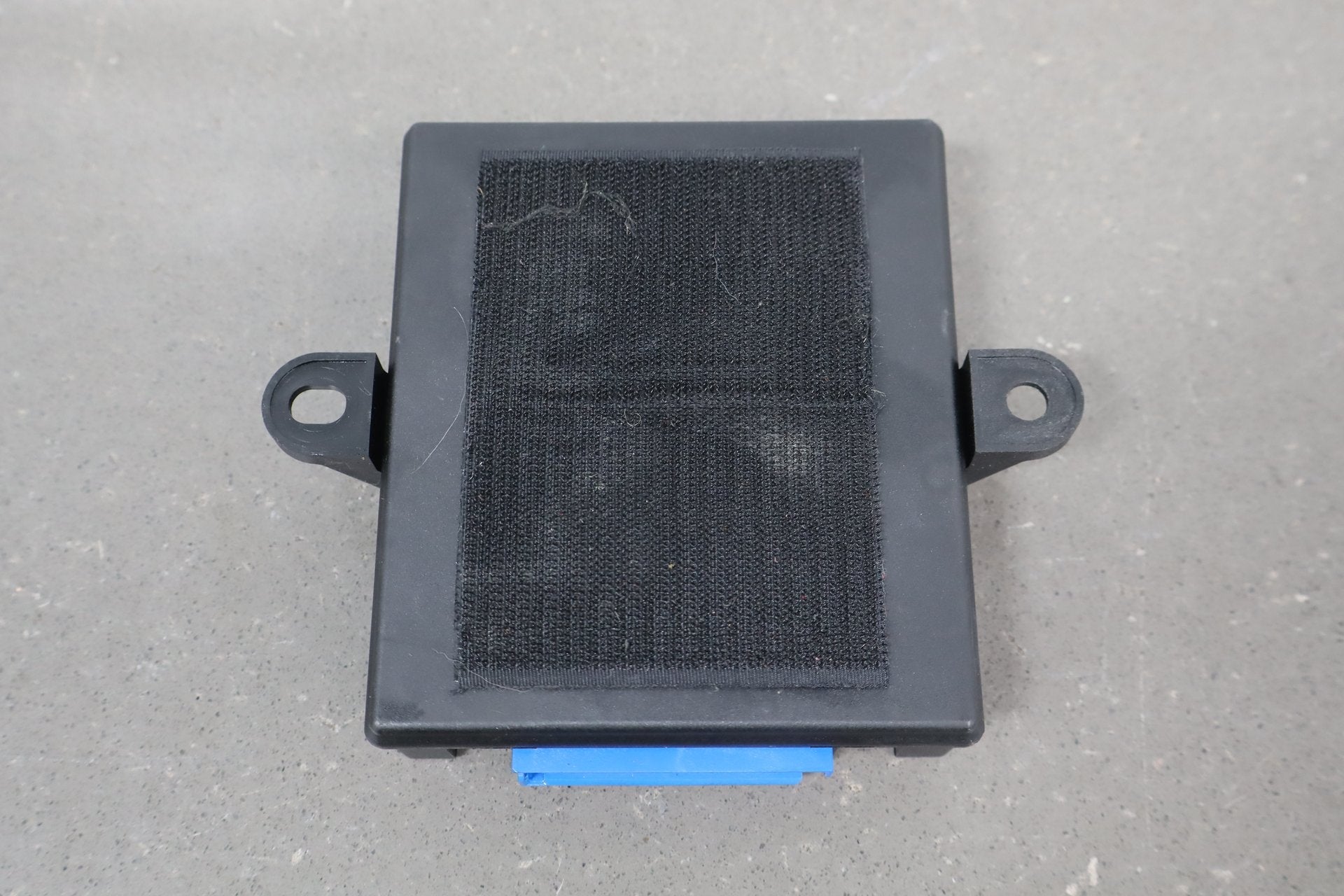 1992-1995 Chevrolet Corvette C4 FX3 Suspension Control Module 22114171