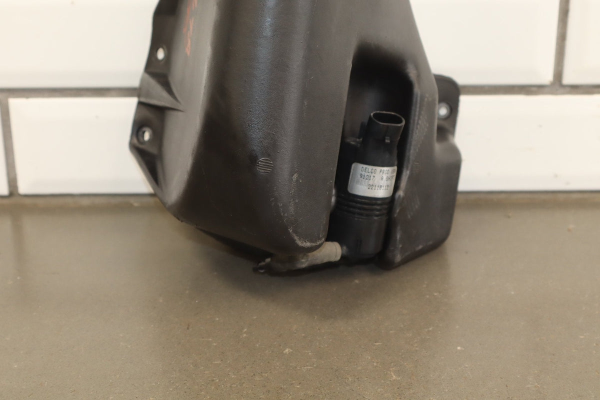 1992-1996 Chevrolet Corvette C4 Washer Bottle