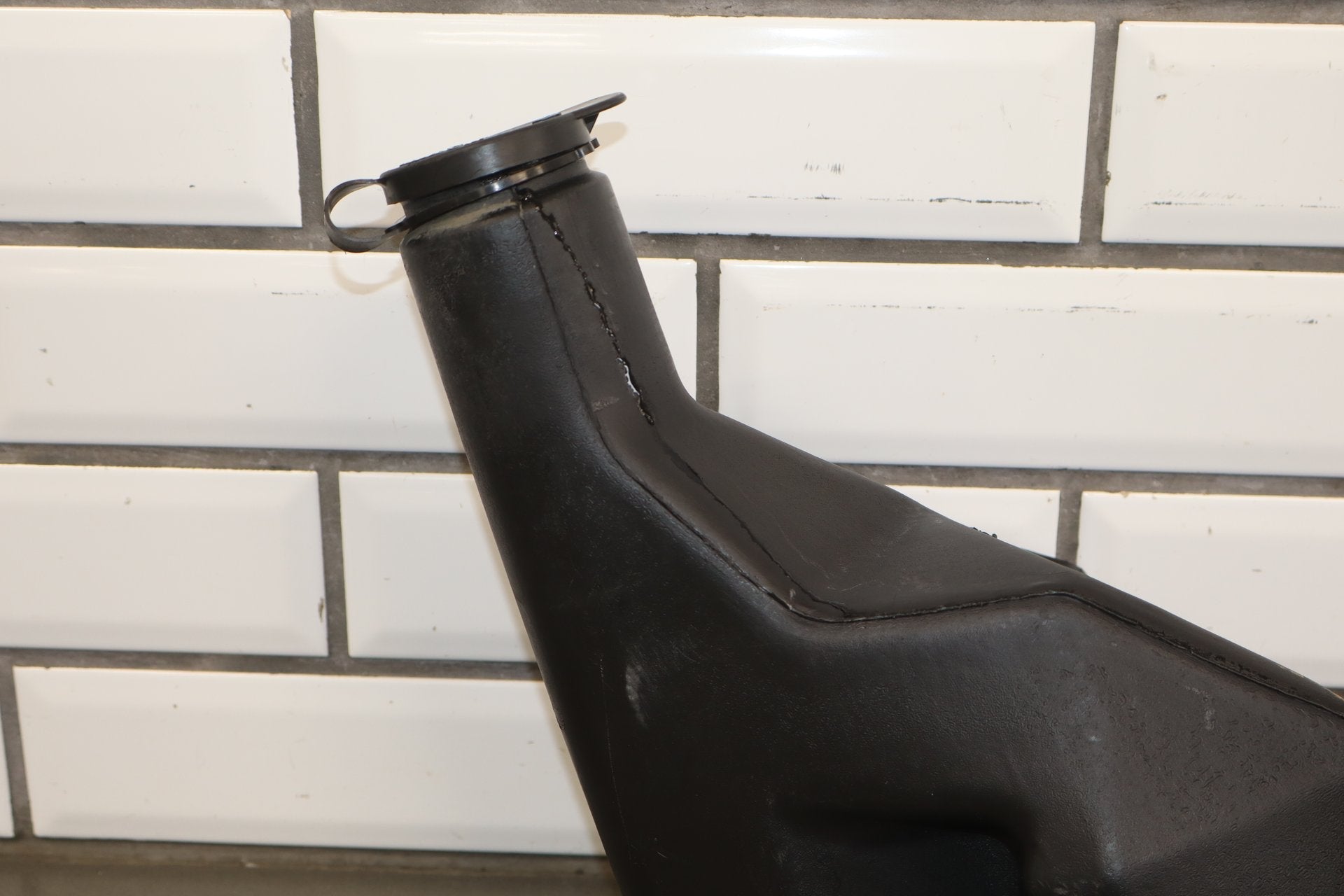1992-1996 Chevrolet Corvette C4 Washer Bottle
