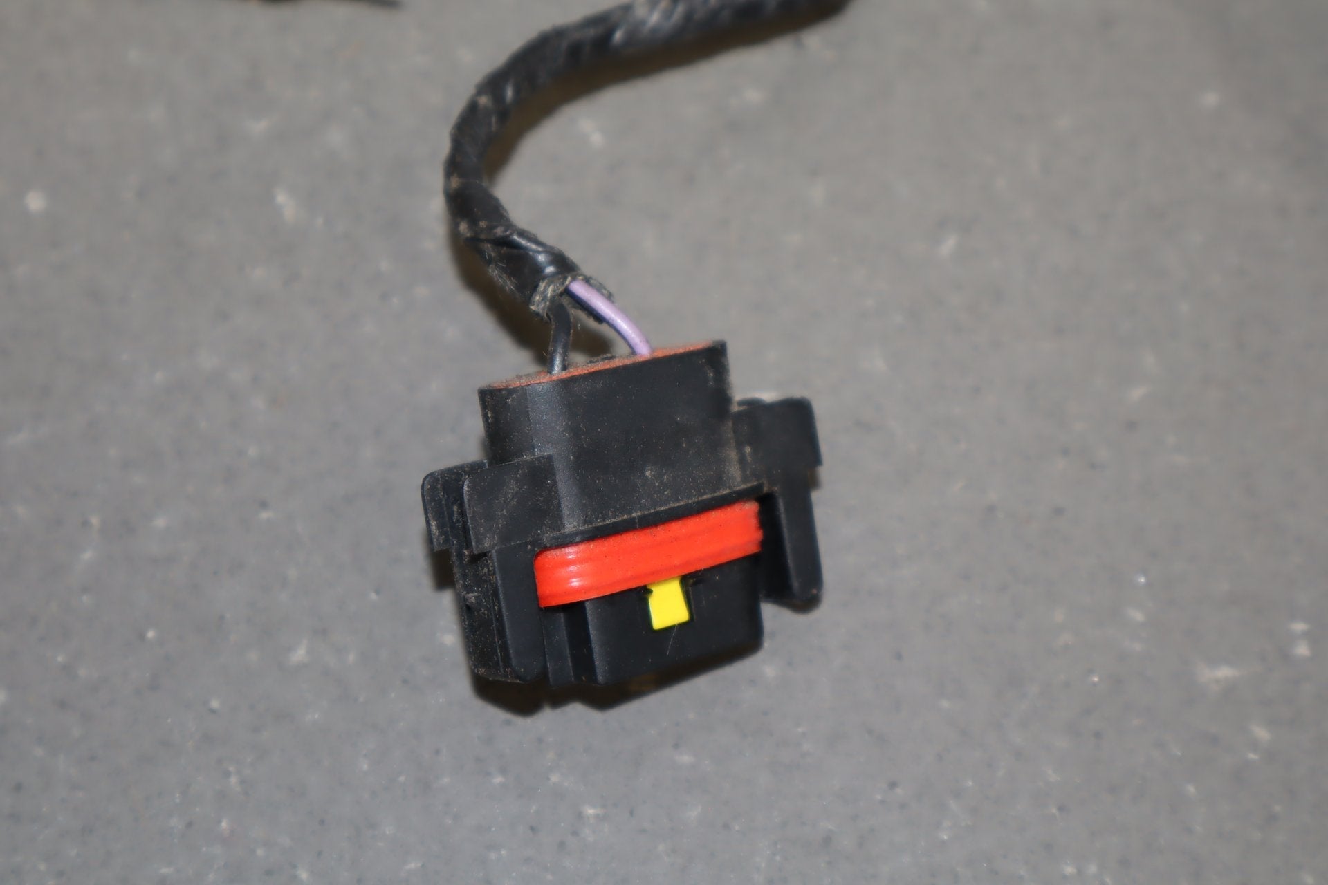 1992-1996 Dodge Viper RT/10 Left Taillight Wiring Harness OEM
