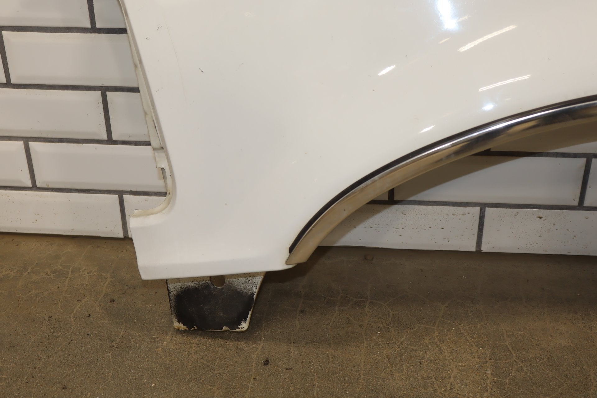 1992-1997 Ford Series OBS F150 F250 F350 Driver Left LH Fender Oxford White