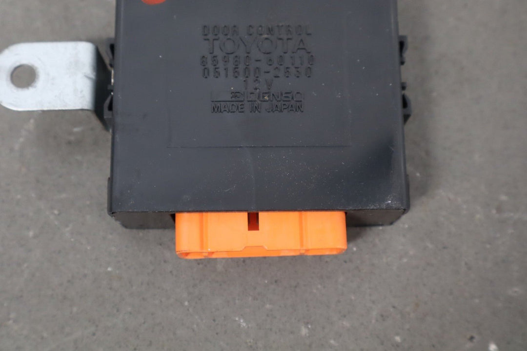 1992 - 1997 Toyota Land Cruiser Fj80 FZJ80 Door Control Relay 8598060110