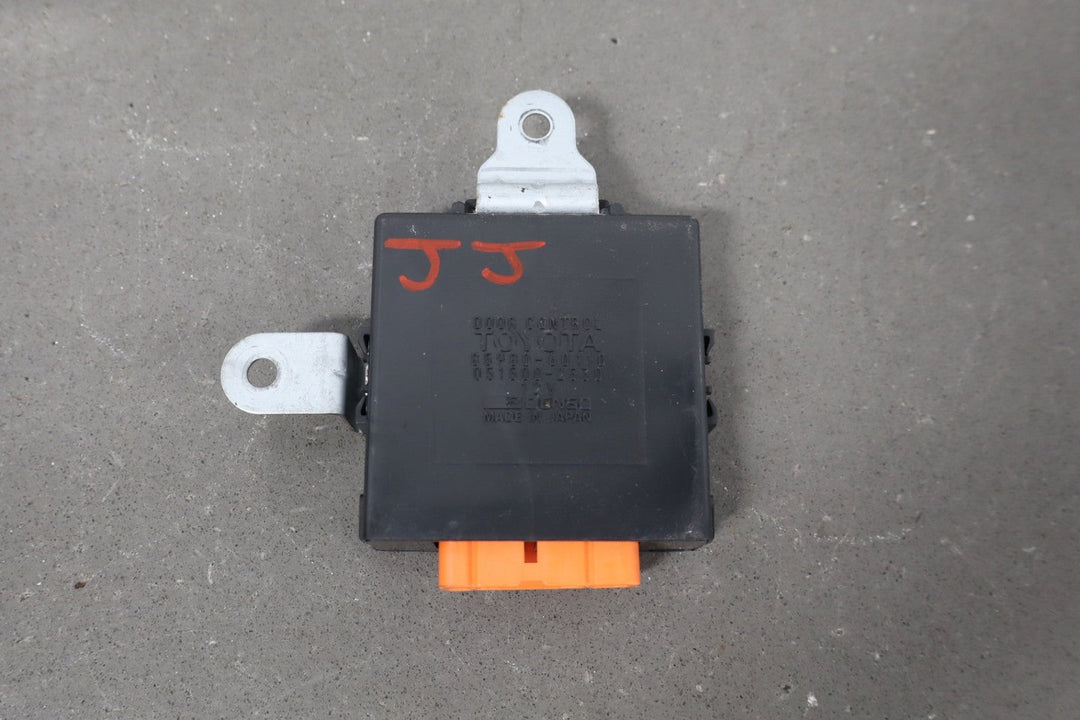 1992 - 1997 Toyota Land Cruiser Fj80 FZJ80 Door Control Relay 8598060110