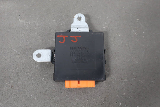 1992 - 1997 Toyota Land Cruiser Fj80 FZJ80 Door Control Relay 8598060110