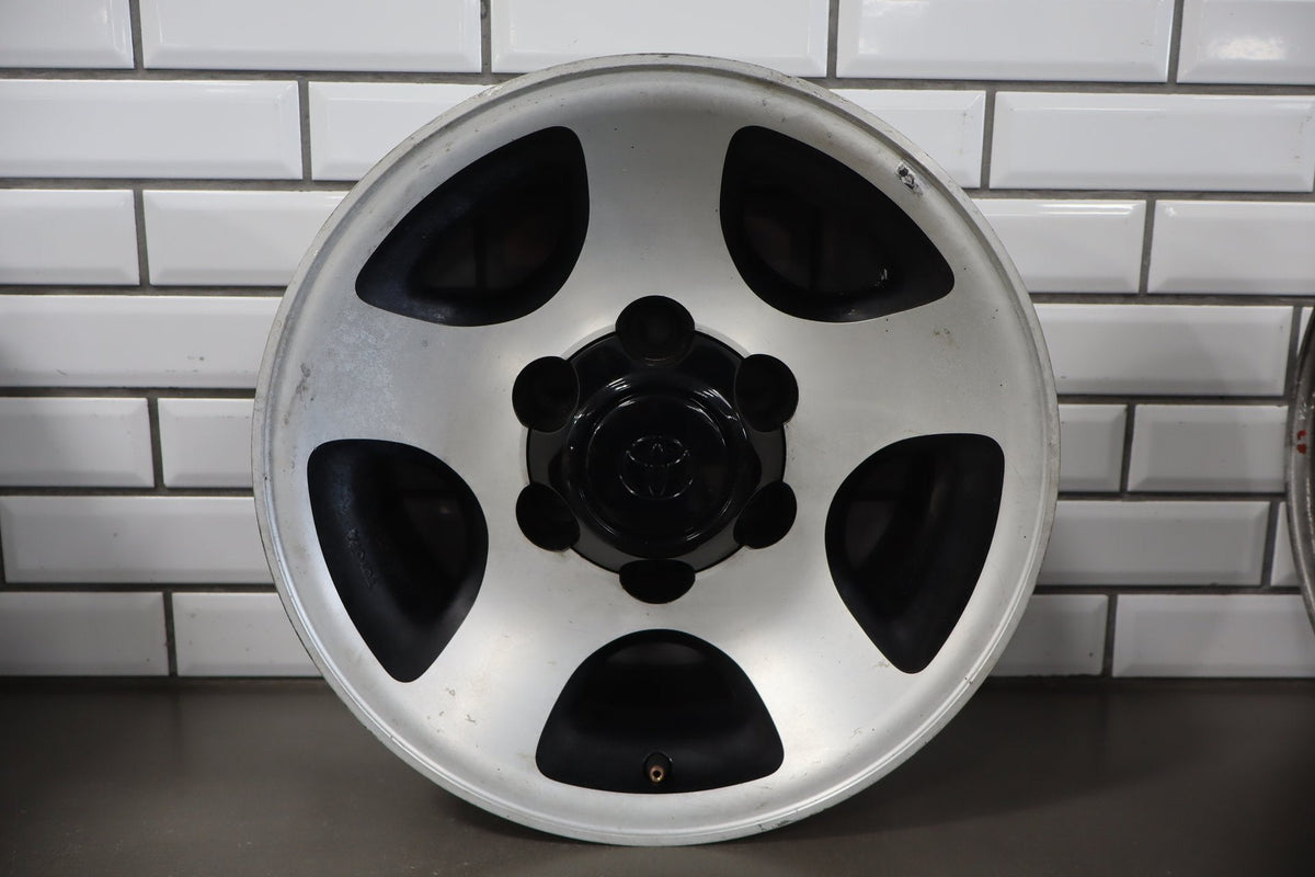 1992-1997 Toyota Land Cruiser J80- 16x8 OEM Wheel Set | Painted Centers