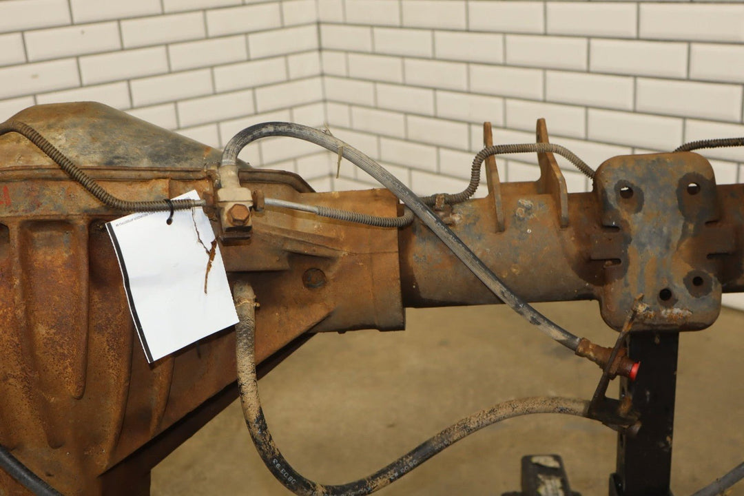 1992 - 1999 Chevrolet Suburban 2500 4.10 (GT4) Ratio Rear Axle Assembly OEM