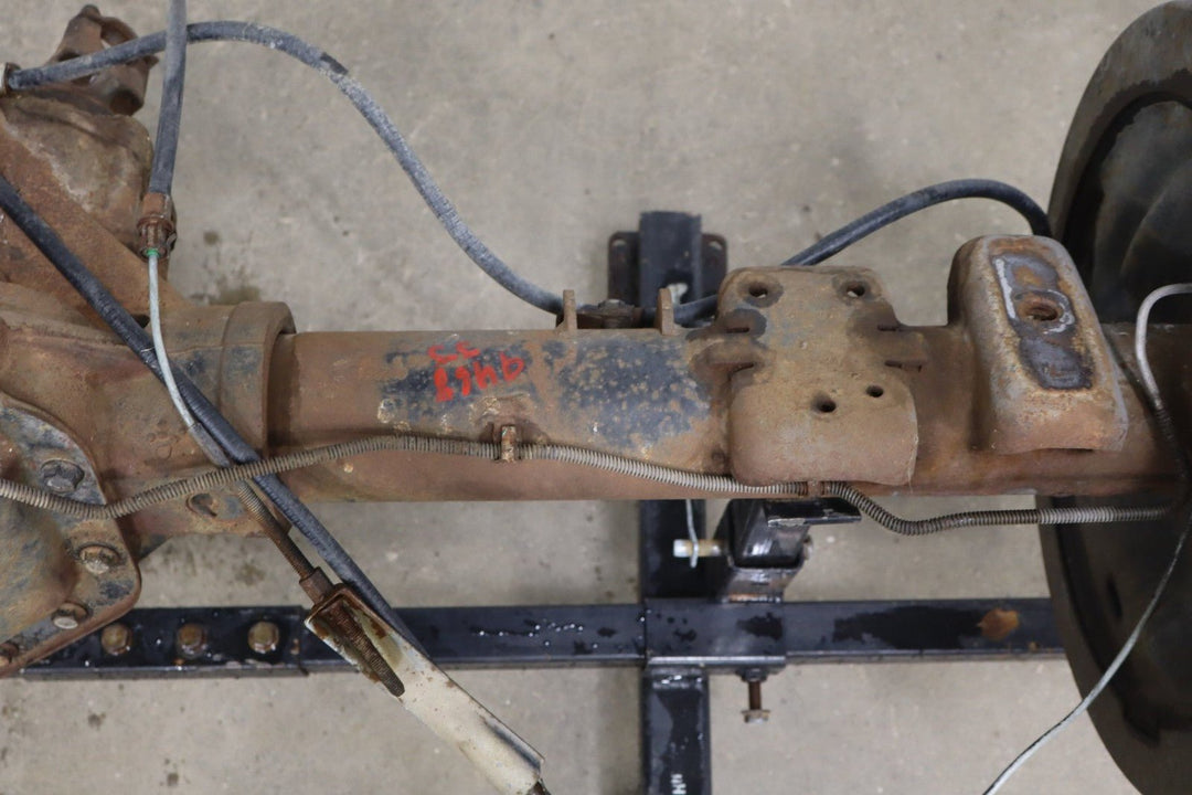 1992 - 1999 Chevrolet Suburban 2500 4.10 (GT4) Ratio Rear Axle Assembly OEM