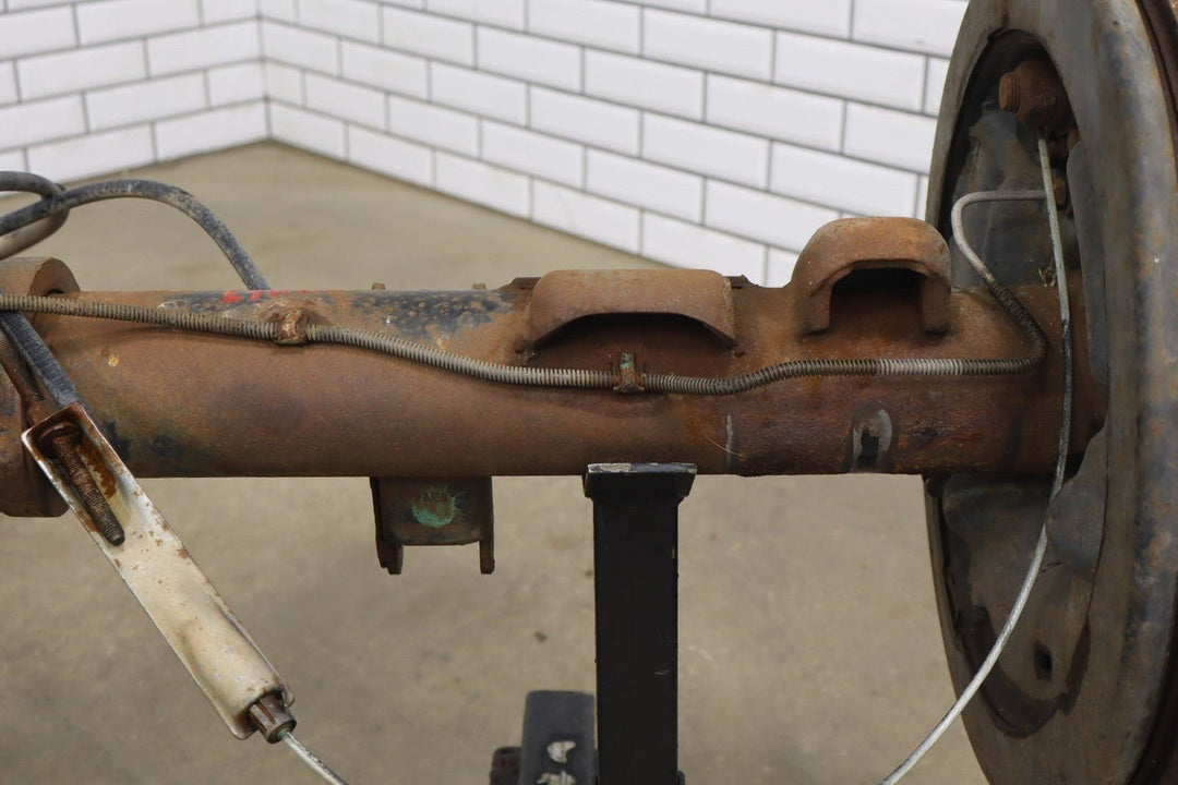 1992 - 1999 Chevrolet Suburban 2500 4.10 (GT4) Ratio Rear Axle Assembly OEM