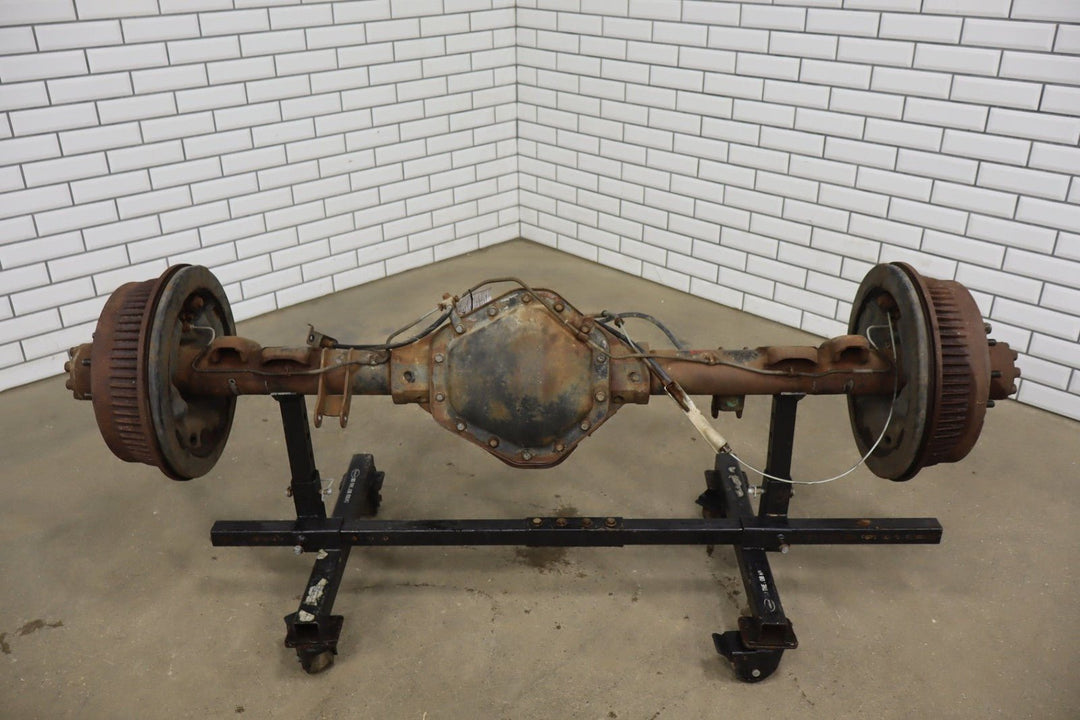 1992 - 1999 Chevrolet Suburban 2500 4.10 (GT4) Ratio Rear Axle Assembly OEM