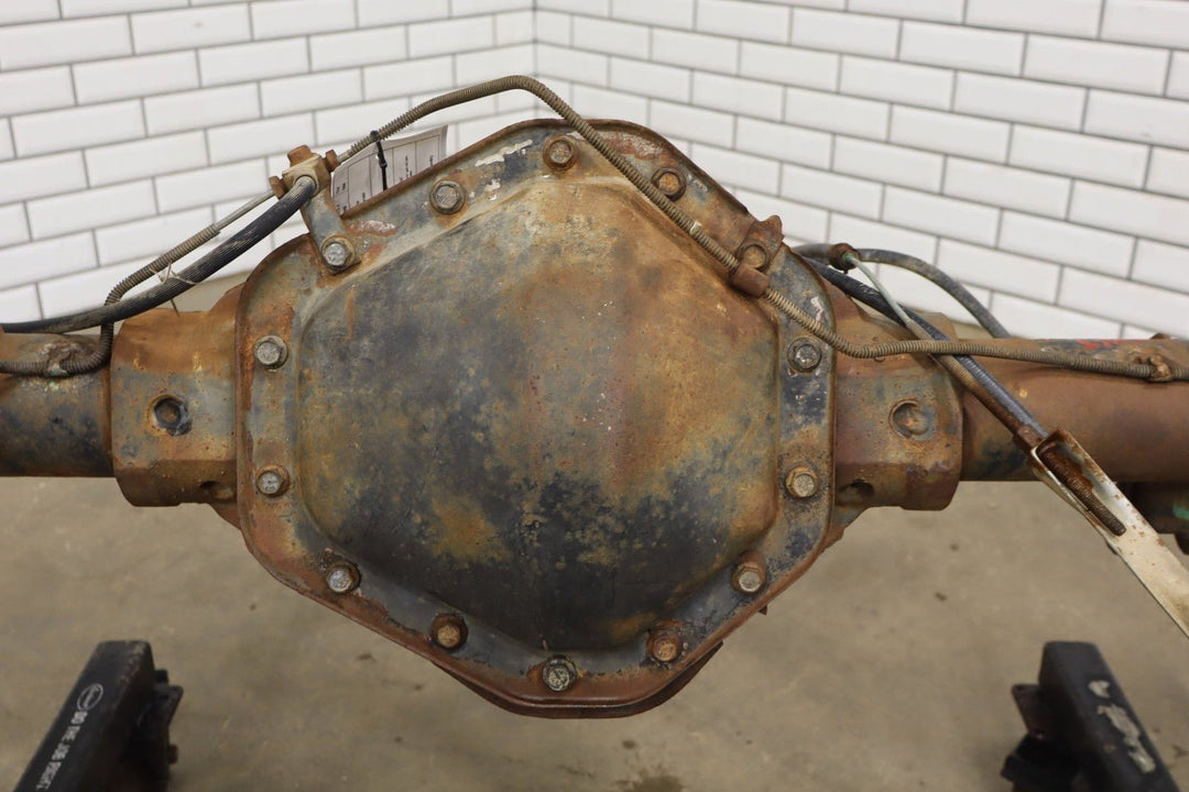 1992 - 1999 Chevrolet Suburban 2500 4.10 (GT4) Ratio Rear Axle Assembly OEM
