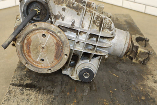 1992 - 1999 Chevrolet Suburban 2500 4WD Front Differential Assembly 4.10 GT4