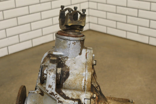 1992 - 1999 Chevrolet Suburban 2500 4WD Front Differential Assembly 4.10 GT4